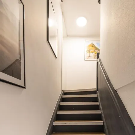 Mosel Liebe, Modernes Mit Moselblick * コッヘム