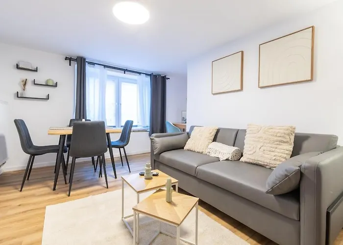 Mosel Liebe, Modernes Mit Moselblick * 科赫姆